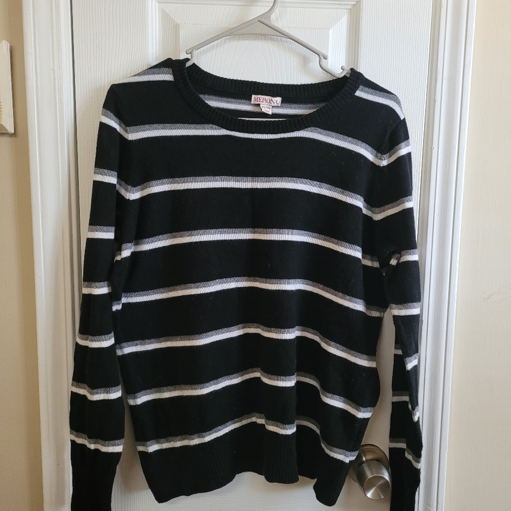 XL Black, White & Gray Merona Sweater